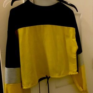 Color: black, white, grey